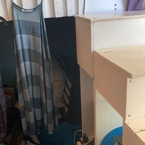 Billabong dress with deep sides